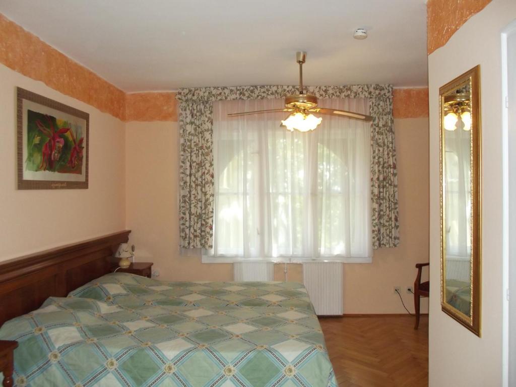 Sir David Balaton Castle Apartmanok Balatonszepezd Cameră foto