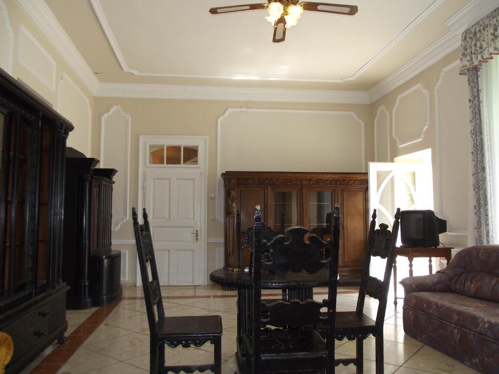 Sir David Balaton Castle Apartmanok Balatonszepezd Cameră foto